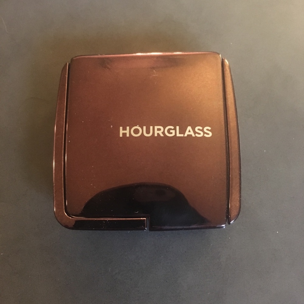 Hourglass Ambient Lighting Power